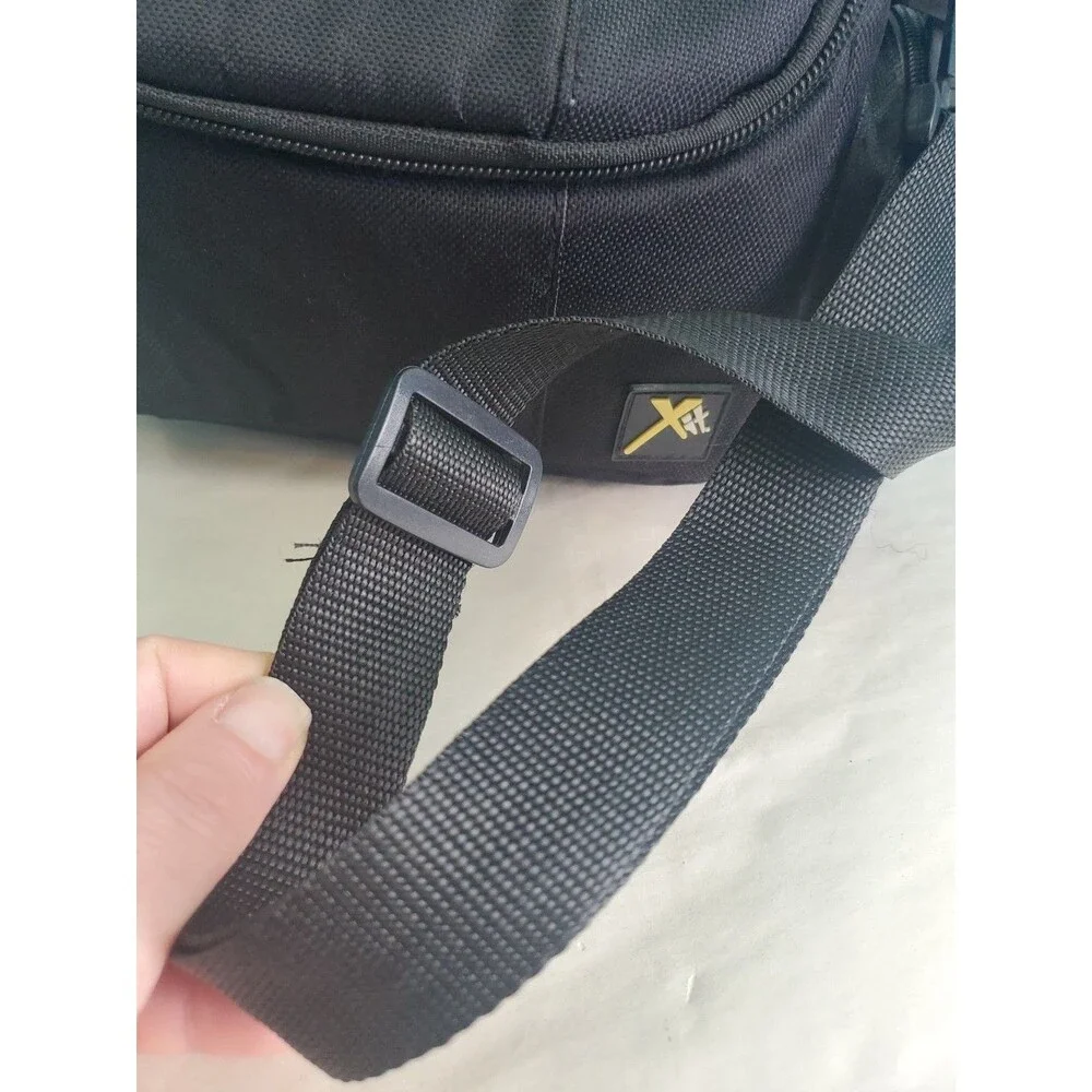 Xit Deluxe Padded Medium Size Digital/Video Camera Carrying Case Adjustable Stra